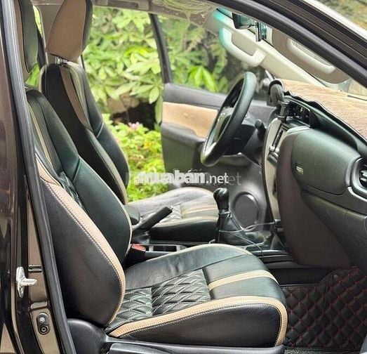 Fortuner2017 2.4G Dầu Sàn, xe gia đình đi ít,có TL