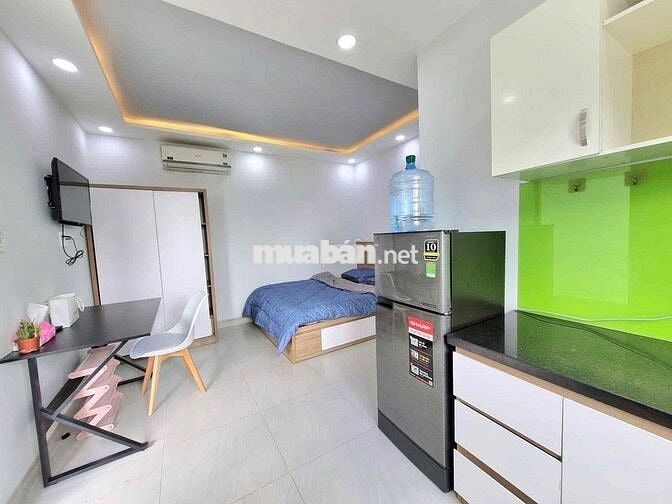 QUẬN 10- CỬA SỔ LỚN BAN CÔNG FULL NT- VẠN HẠNH MALL
