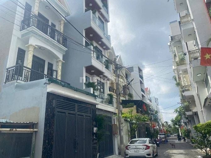 Giảm 200tr, Bán gấp nhà Bùi Văn Thêm, Phú Nhuận giá 3tỷ450/61m2,Hẻm 5m