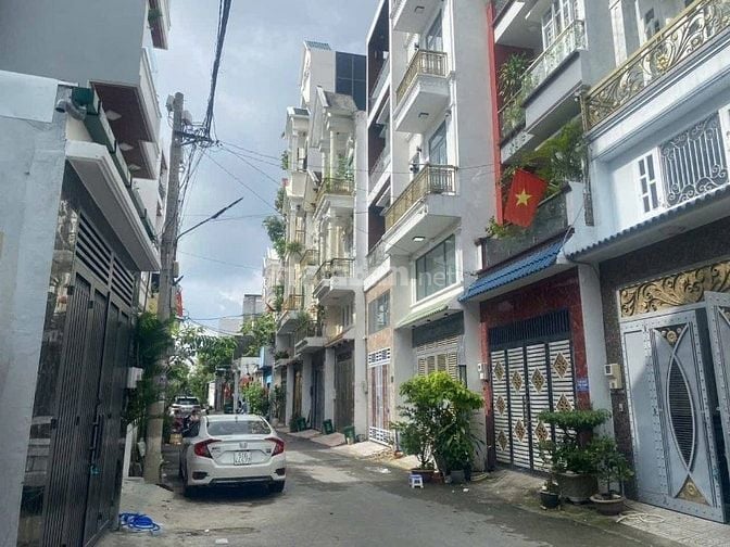 Giảm 200tr, Bán gấp nhà Bùi Văn Thêm, Phú Nhuận giá 3tỷ450/61m2,Hẻm 5m