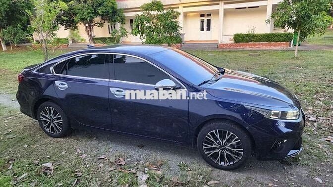 Kia K3 2022 Deluxe 1.6 MT - 19000 km