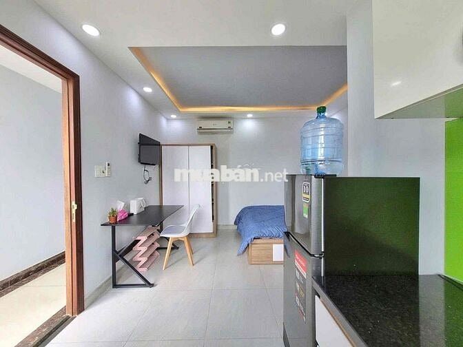 QUẬN 10- CỬA SỔ LỚN BAN CÔNG FULL NT- VẠN HẠNH MALL