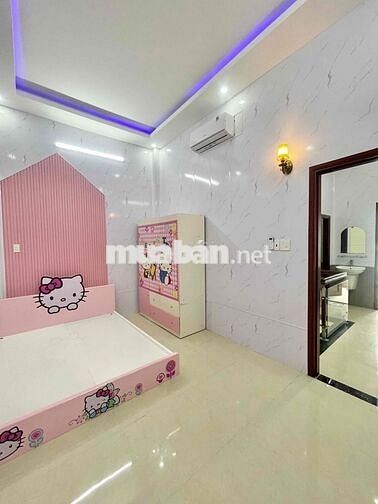 Nhà trệt lầu 2 phòng ngủ hẻm 3-4 Nguyễn Văn Cừ