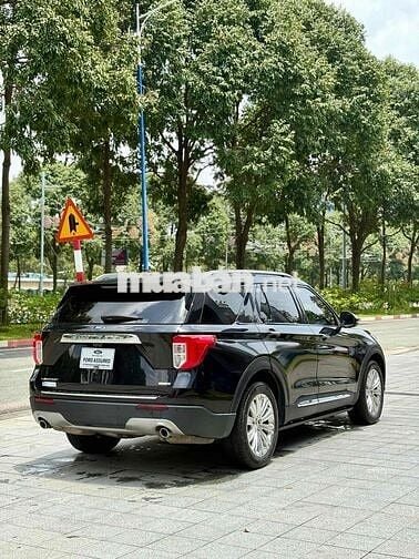 Ford Explorer 2022 Limited 4WD - 92 km