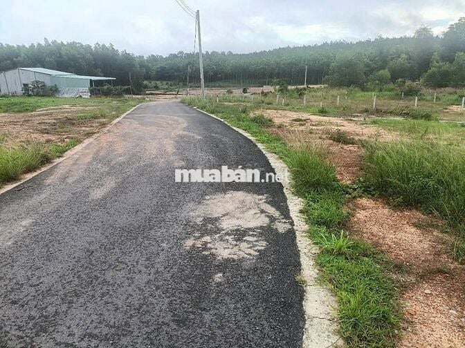 2000m2 cách DT.741 và Trung tâm Hành chính xã mới 700 mét, bán lẻ 1sao