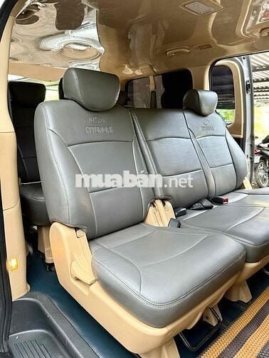 Hyundai Grand Starex 2015 máy dầu 9 chỗ