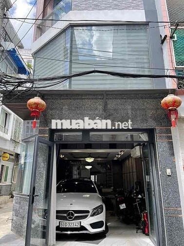 KHẲNG ĐỊNH GIỚI THƯỢNG LƯU - MERCEDES-BENZ NGỦ NHÀ - GÓC 3 MẶT TIỀN