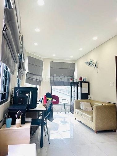 Giảm 200tr, Bán gấp nhà Bùi Văn Thêm, Phú Nhuận giá 3tỷ450/61m2,Hẻm 5m