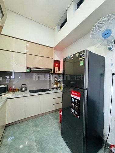 Giảm 200tr, Bán gấp nhà Bùi Văn Thêm, Phú Nhuận giá 3tỷ450/61m2,Hẻm 5m