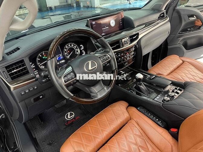 xe LX570 sx 2015 - 106,000 km