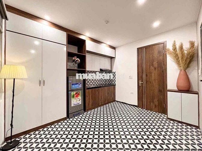 CHO THUÊ CCMN PHỐ HÀO NAM. THANG MÁY. FULL ĐỒ. GIÁ 5TR3