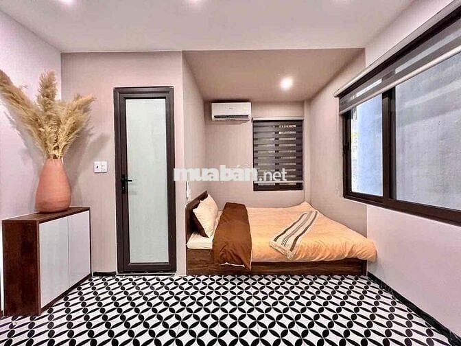 CHO THUÊ CCMN PHỐ HÀO NAM. THANG MÁY. FULL ĐỒ. GIÁ 5TR3