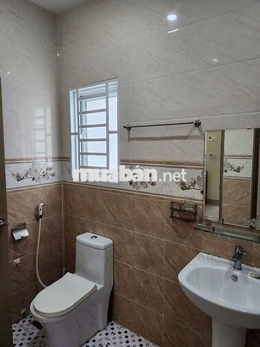 Cho thuê nhà 6m , 4 phòng ngủ vườn thiên đàng 1 , Ecolakes Mỹ Phước