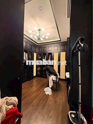 SIÊU PHẨM PHÚC ĐỒNG - Ô TÔ TRÁNH FULL NỘI THẤT XỊN SÒ