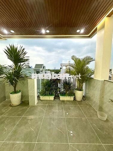 Bán nhà 4x14m giá 6.449 Tỷ Lửng 3 Lầu Đg Thạnh Xuán 2{5