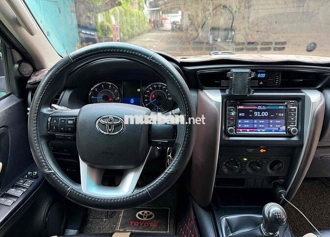 Toyota Fortuner 2017 2.4G 4x2 MT - 68000 km