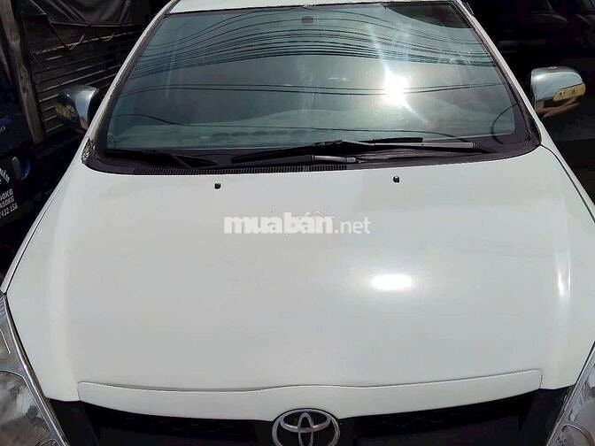 Toyota Innova 2008 J - 0000 km