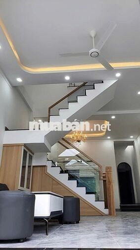 Chủ hạ 200tr bán gấp trong tháng căn nhà 1 lầu 1 triệt