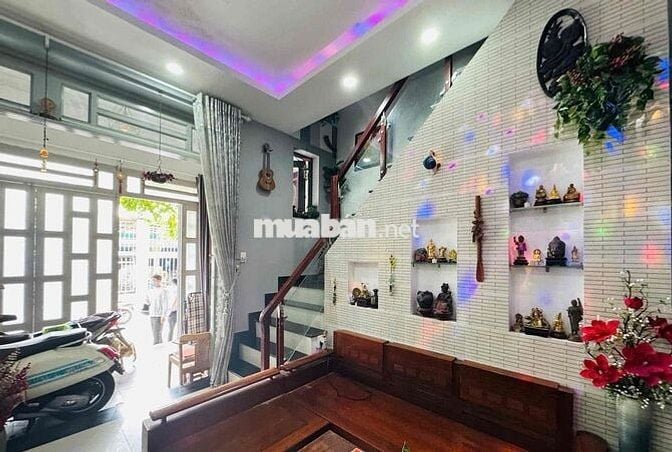 Nhà nguyên căn 4 phòng ngủ Mặt Tiền Hẻm 6m full nội thất