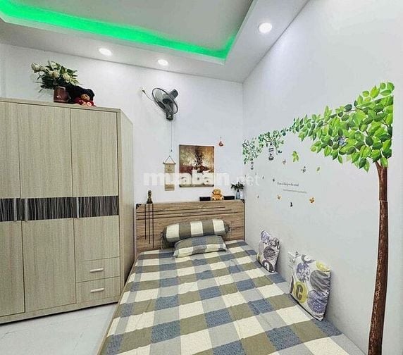Nhà nguyên căn 4 phòng ngủ Mặt Tiền Hẻm 6m full nội thất