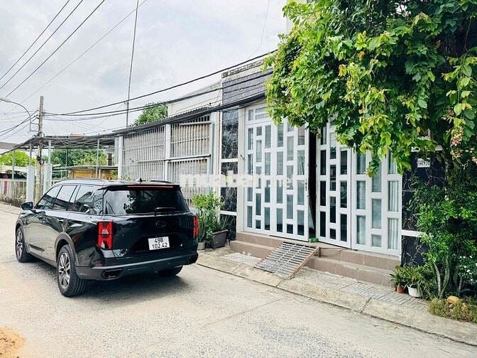 Nhà nguyên căn 4 phòng ngủ Mặt Tiền Hẻm 6m full nội thất