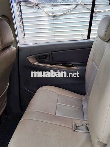 Toyota Innova 2008 J - 0000 km