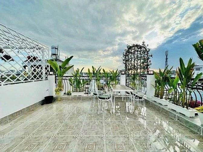 Chính chủ cần bán gấp nhà hẻm 4,5m Lê Văn Sỹ, Quận 3, giá 5 tỷ