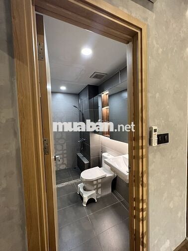 💎Emerald cho thuê gấp căn hộ 3PN + 2WC, view hồ bơi - giá 18tr/ tháng