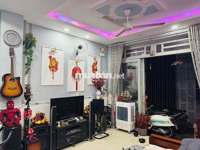 Nhà nguyên căn 4 phòng ngủ Mặt Tiền Hẻm 6m full nội thất