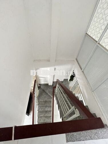 NHÀ GIÁ TỐT-P9 TÂN BÌNH-2 TẦNG BTCT, 30m² –HẺM THÔNG ÂU CƠ – 3T4 (tl)
