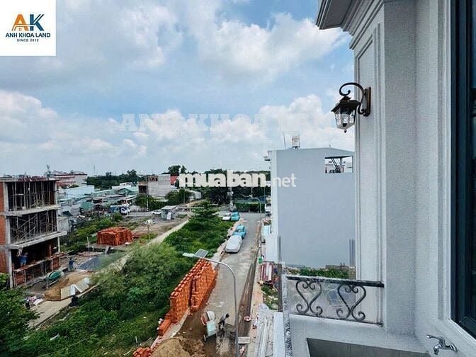 Bán nhà đẹp mới hoàn thiện ngay đường 40, Hiệp Bình Chánh