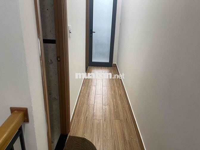 Nhà 2 tầng khu trung tâm thành phố