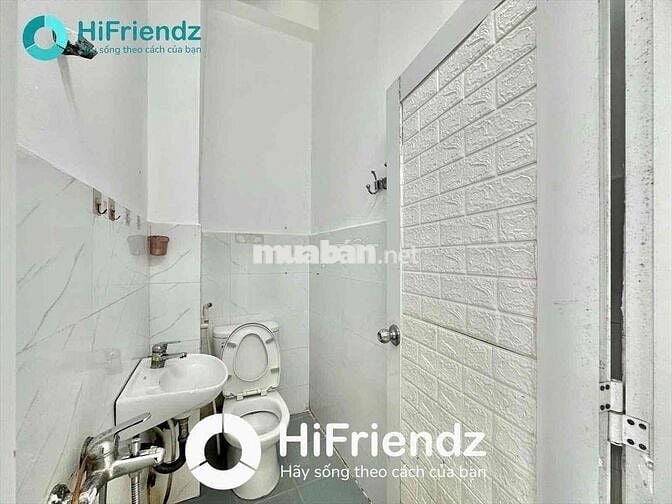 Siêu phẩm phòng Quận 11 Hòa Bình Âu Cơ Lạc Long Quân đối diện Đầm Sen