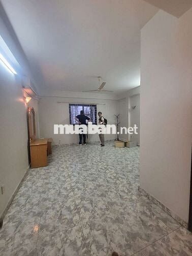 8 x 30 1 trệt 2 lầu  210 NGUYỄN THÁI BÌNH, Q.TÂN BÌNH – GẦN SÂN BAY
