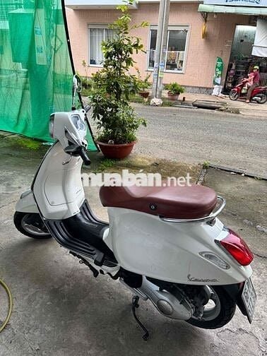Dư không sử dụng, muốn chia lại cho ai cần Vespa