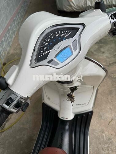 Dư không sử dụng, muốn chia lại cho ai cần Vespa
