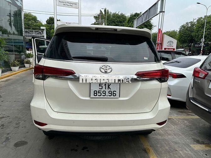 Toyota Fortuner 2022 máy xăng, 1 cầu, std, giá tl
