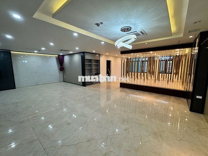 Cho Thuê Văn Phòng 140m2 - 35 Triệu/Tháng Mặt Phố Duy Tân, Cầu Giấy