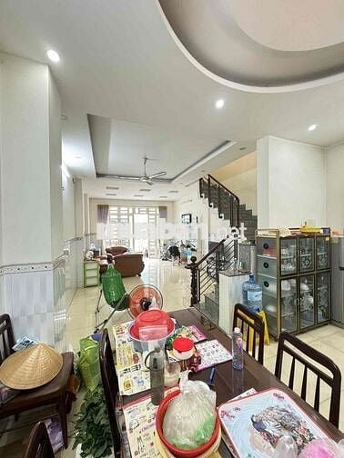 mtkd tân kỳ tân quý nhà 3 tầng ngang hơn 5m hiếm có