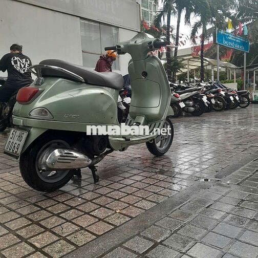 Xe piaggio vespa 150