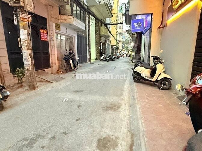 PHÂN LÔ Ô TÔ, NGÕ THÔNG, GARA Ô TÔ, GẦN PHỐ, SỔ ĐẸP, VỊ TRÍ VÀNG