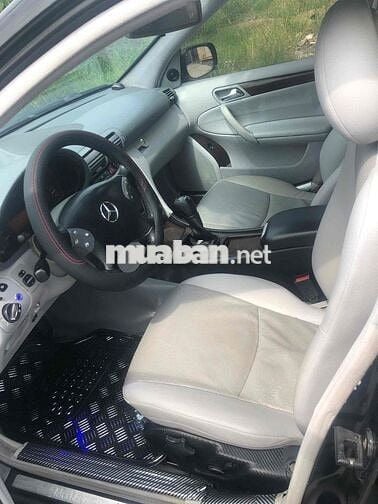 Mercedes C200 Số sàn 4 máy còn rất mới