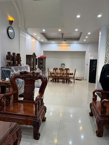 Biệt thự đường 23, HBC. Biệt thự 3 lầu thoáng mát, gồm 4PN lớn