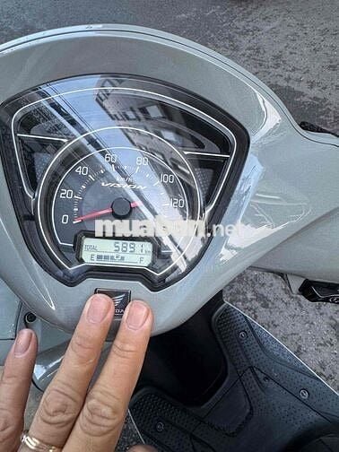 em cần bán vison bánh lớn may zin xe đẹp chính chủ