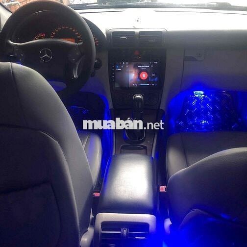 Mercedes C200 Số sàn 4 máy còn rất mới