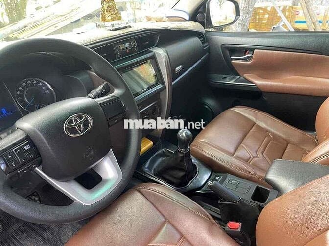 Toyota Fortuner 2020 2.4MT máy dầu