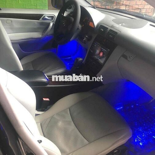 Mercedes C200 Số sàn 4 máy còn rất mới
