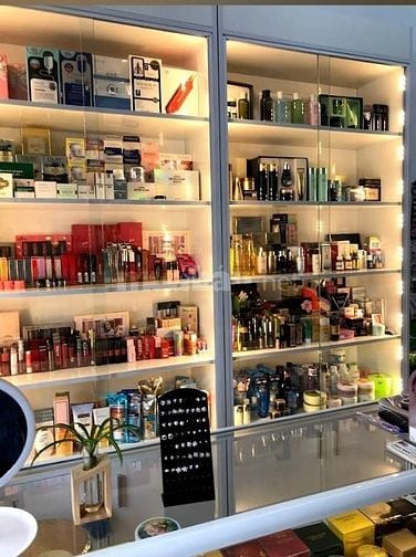 ĐANG TÌM BẠN TƯ VẤN BÁN SẢN PHẨM VỀ MỸ PHẨM, CHĂM SÓC SẮC ĐẸP 