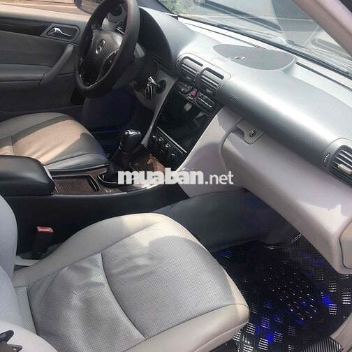 Mercedes C200 Số sàn 4 máy còn rất mới