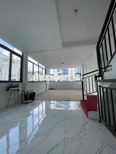 Cho thuê nhà Góc 2 Mặt tiền Quận 1 , 5x20m 3 lầu giá 55tr
